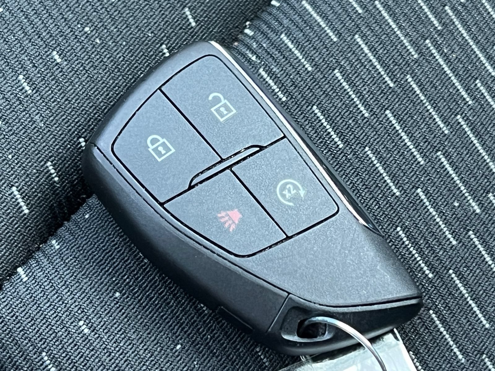 Used 2025 Chevrolet Equinox LT AWD/4WD image 14