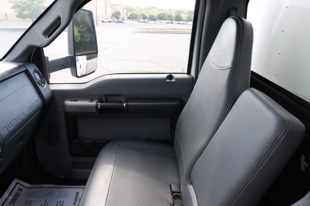 Used 2019 Ford F750 2WD Regular Cab Super Duty image 14
