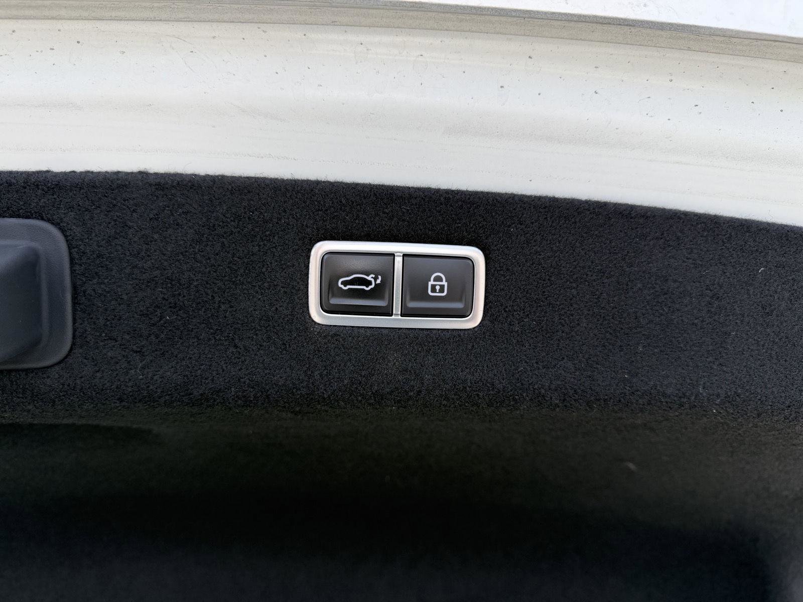 Used 2025 Genesis G90 3.5T AWD/4WD image 27