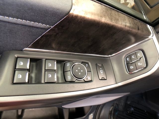 New 2026 Ford F250 Lariat w/ Black Appearance Package image 12