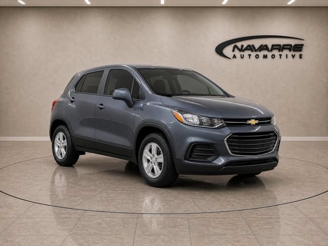Used 2022 Chevrolet Trax LS w/ Tint and Cruise Package AWD/4WD image 9
