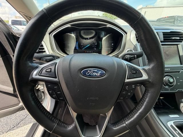 Used 2015 Ford Fusion Energi Titanium w/ Driver Assist Package FWD image 11