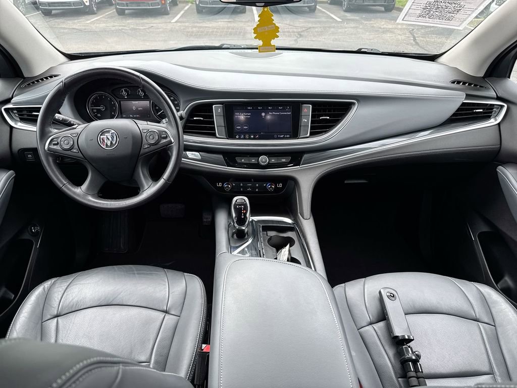 Used 2021 Buick Enclave Essence FWD image 10