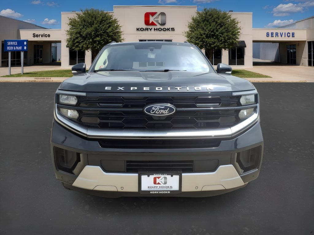 Used 2025 Ford Expedition Platinum AWD/4WD image 6