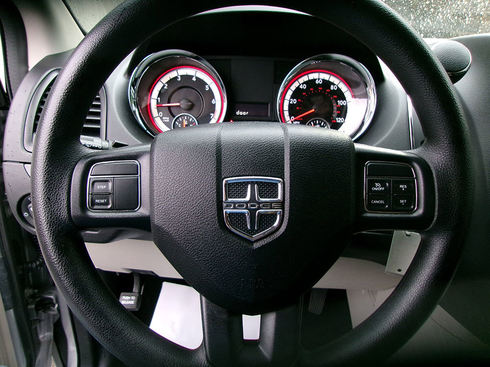 Used 2015 Dodge Grand Caravan SE w/ Quick Order Package 29E SE image 18