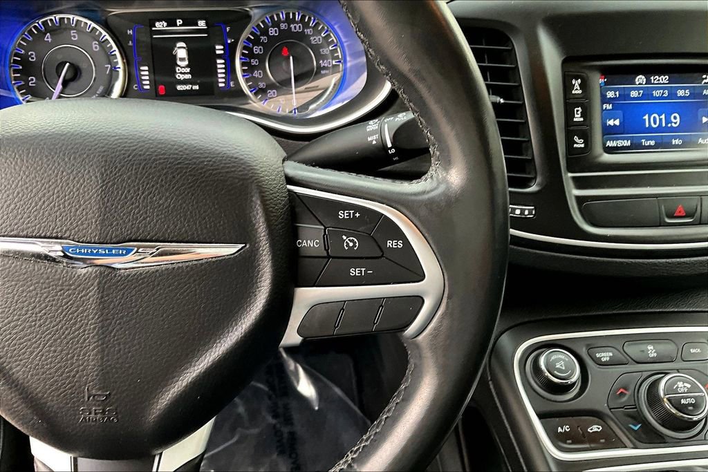 Used 2015 Chrysler 200 Limited w/ Convenience Group image 12