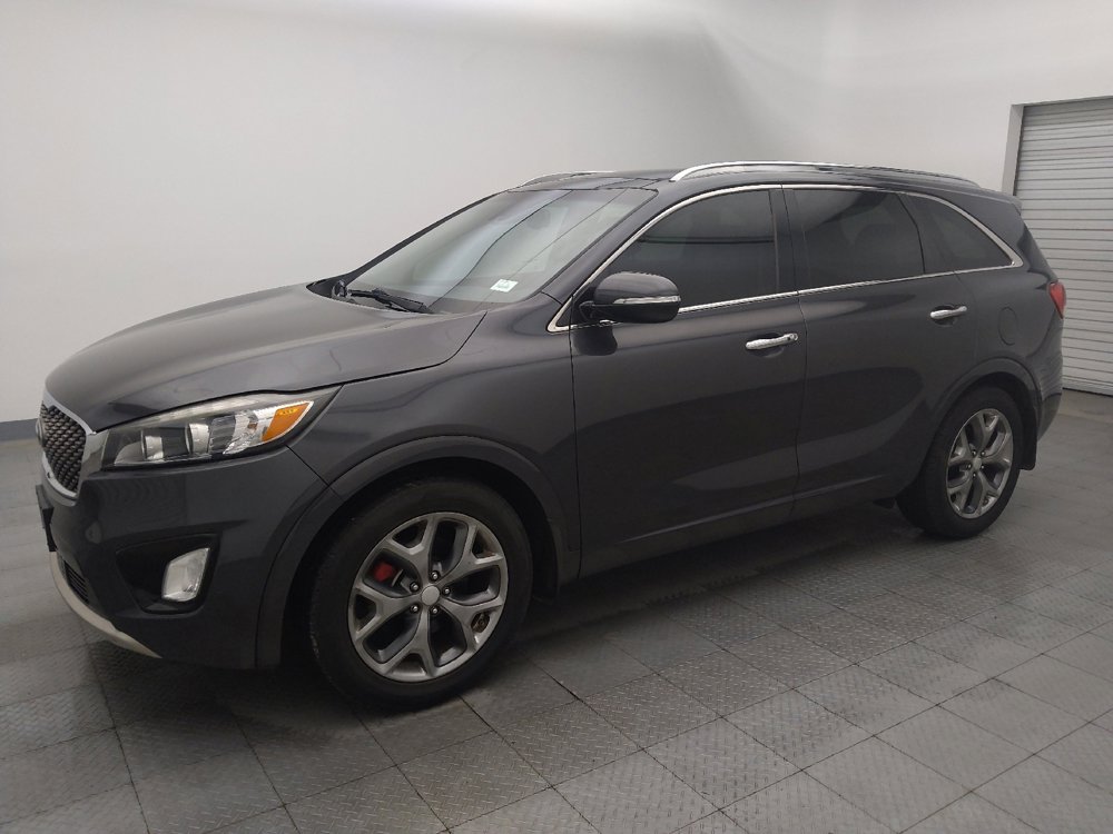 Used 2017 Kia Sorento SX image 2