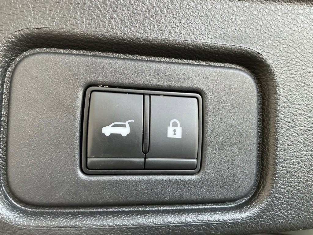 Used 2023 Nissan Pathfinder SL w/ Lighting Package (N92) image 30