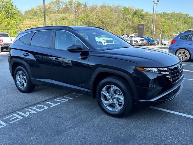 Certified 2023 Hyundai Tucson SEL w/ Winter Package AWD/4WD image 7