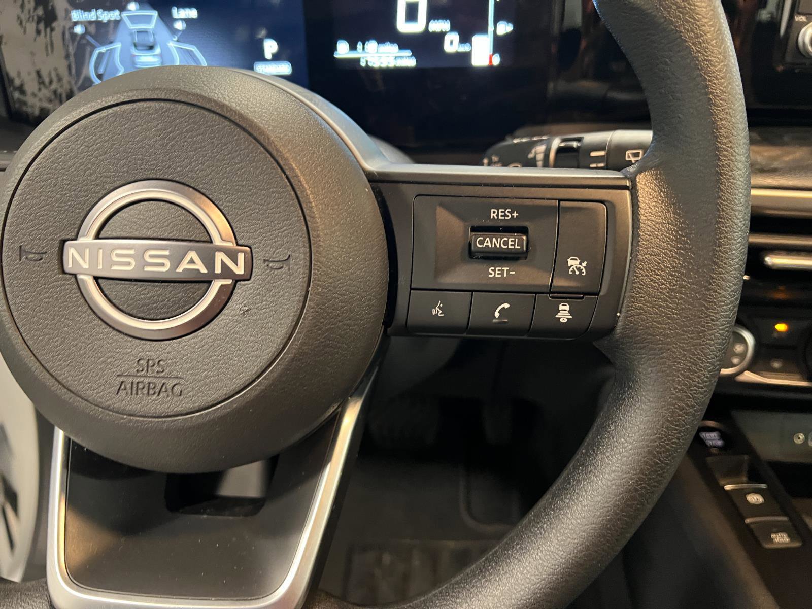 Used 2025 Nissan Kicks S image 12