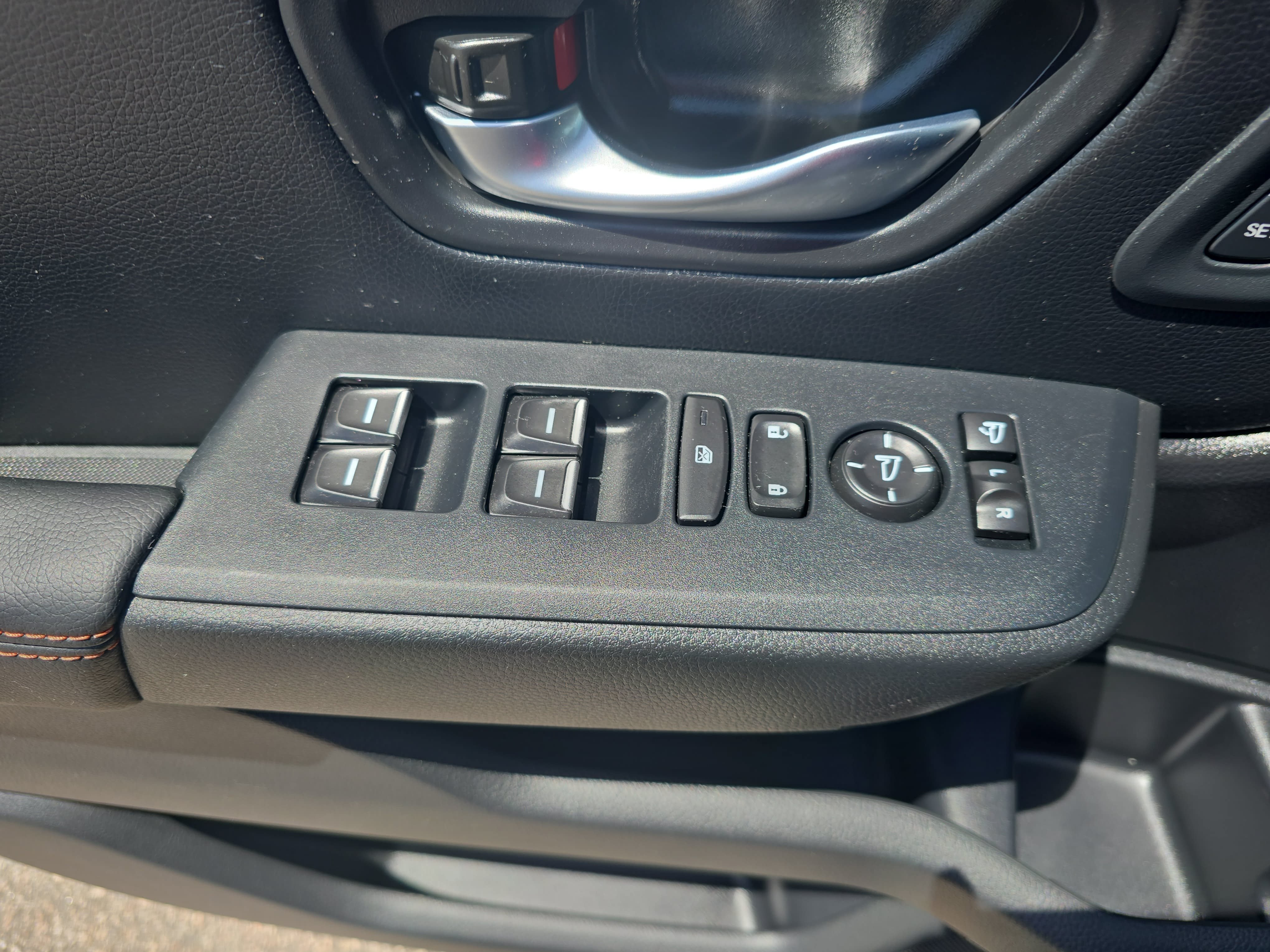 Used 2024 Honda Pilot TrailSport image 29