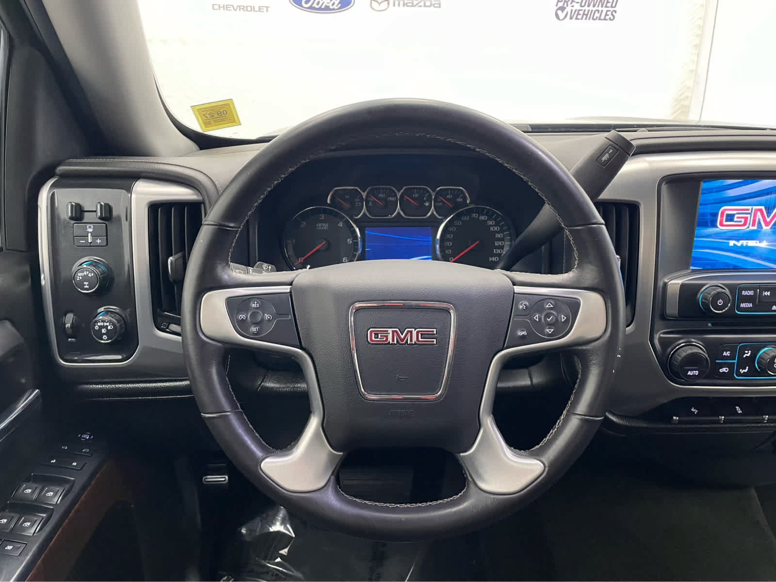 Used 2018 GMC Sierra 1500 SLE w/ SLE Value Package AWD/4WD image 11