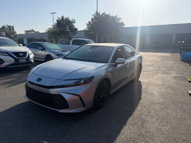 Used 2026 Toyota Camry LE w/ Convenience Package FWD image 1