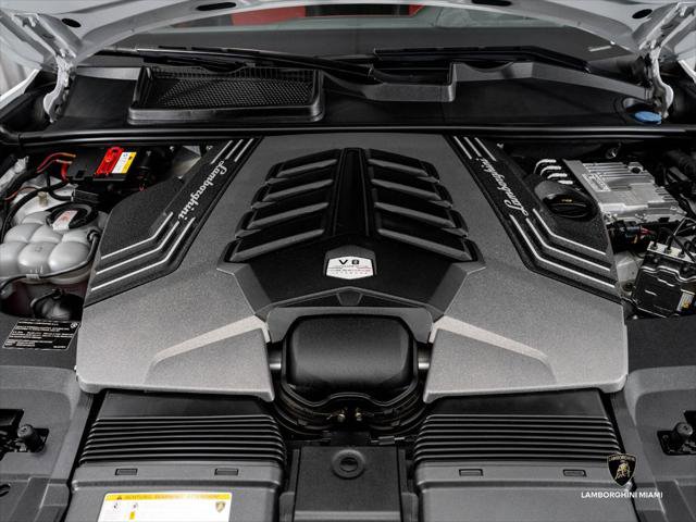 Used 2022 Lamborghini Urus AWD/4WD image 4