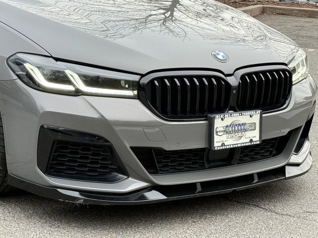 Used 2022 BMW M550i xDrive w/ Dynamic Handling Package image 8