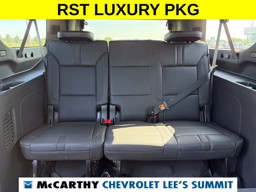 Used 2024 Chevrolet Suburban RST w/ Luxury Package AWD/4WD image 42