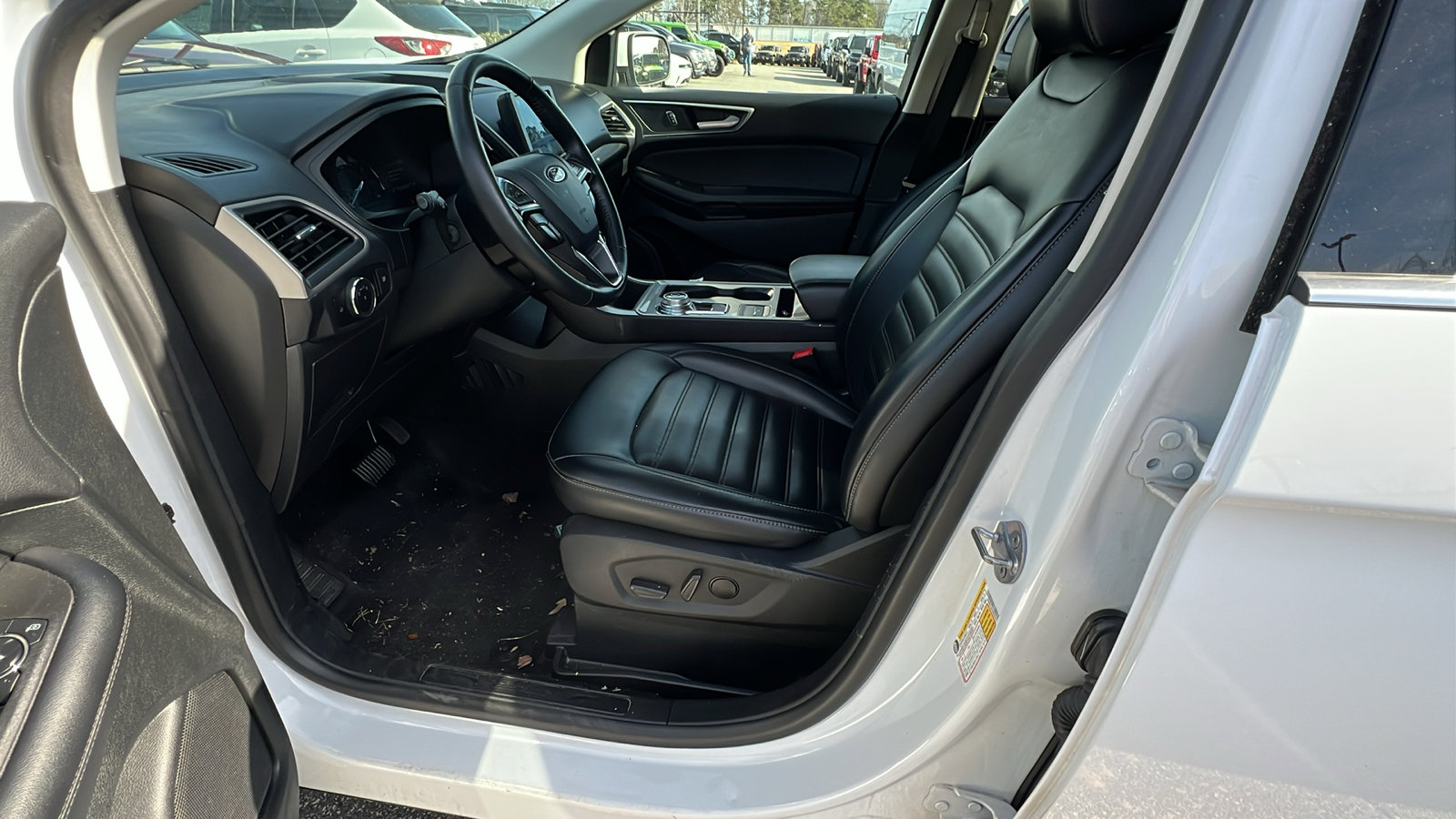 Used 2024 Ford Edge SEL image 16