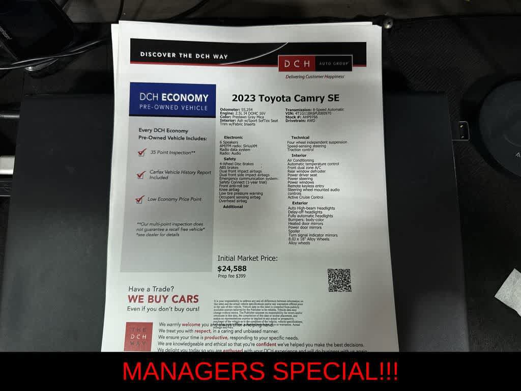 Used 2023 Toyota Camry SE image 12