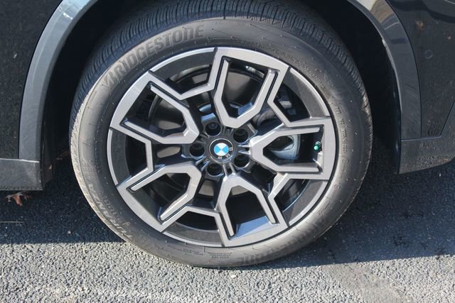Used 2025 BMW X1 xDrive28i w/ Technology Package image 13
