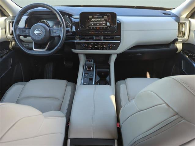 Certified 2024 Nissan Pathfinder SL image 15