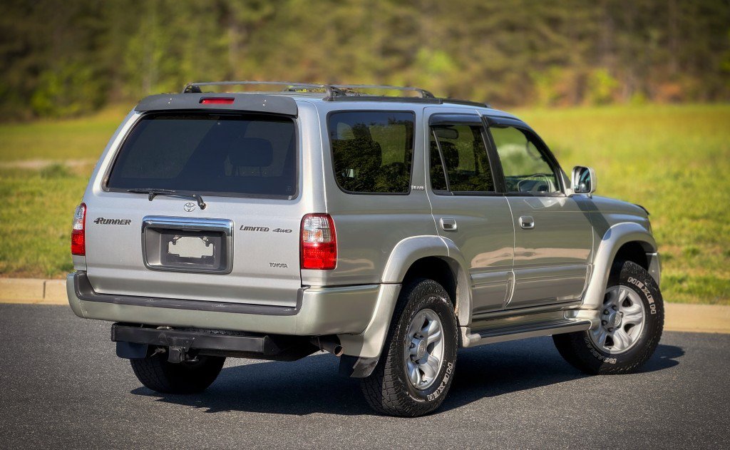 Used 2002 Toyota 4Runner Limited AWD/4WD image 11