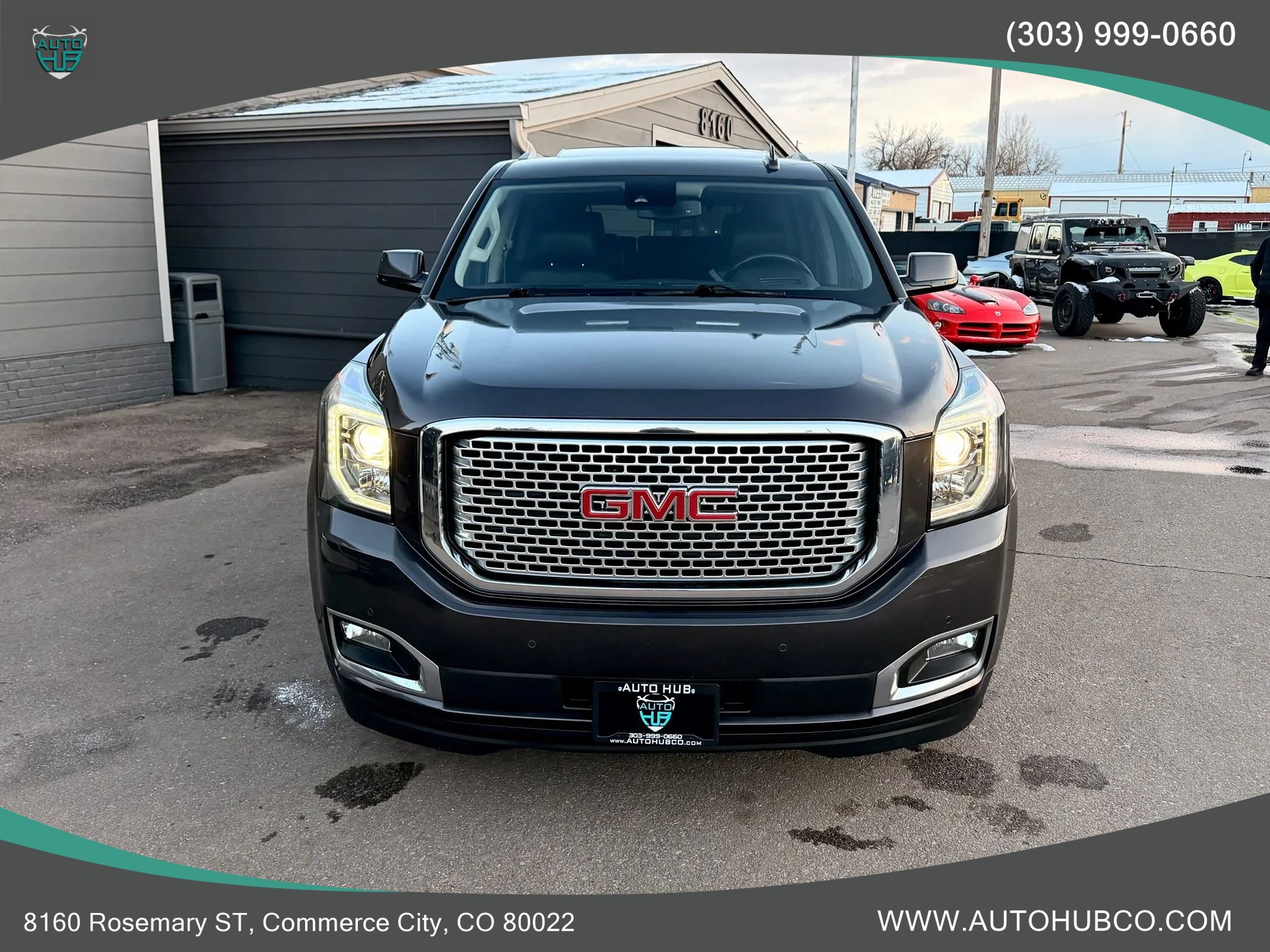 Used 2017 GMC Yukon Denali w/ Open Road Package AWD/4WD image 3