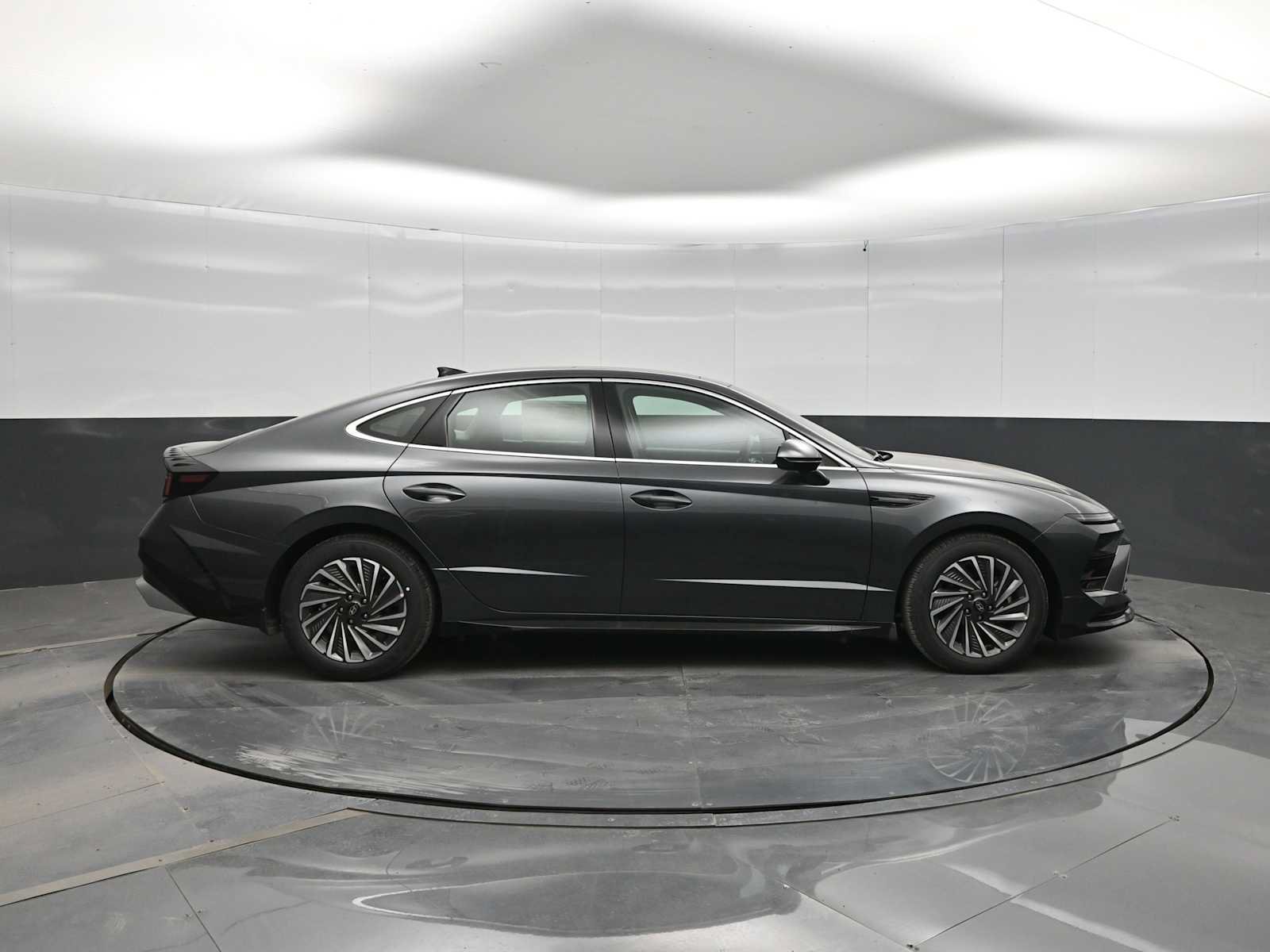 New 2026 Hyundai Sonata SEL FWD image 9