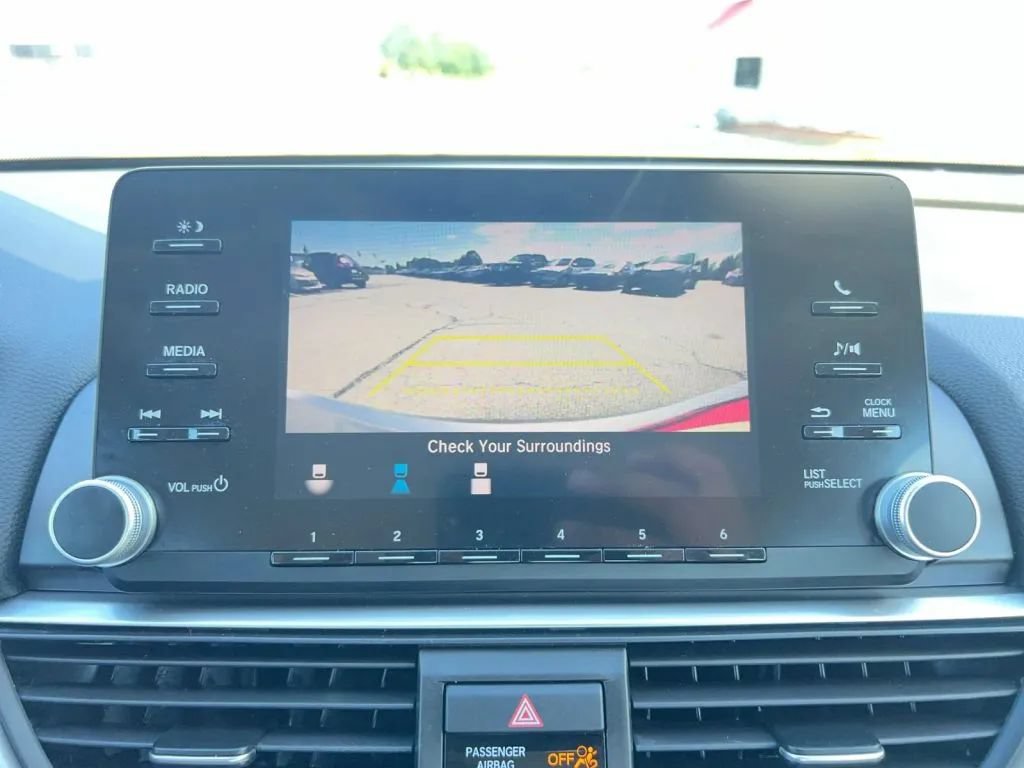 Used 2018 Honda Accord LX image 41