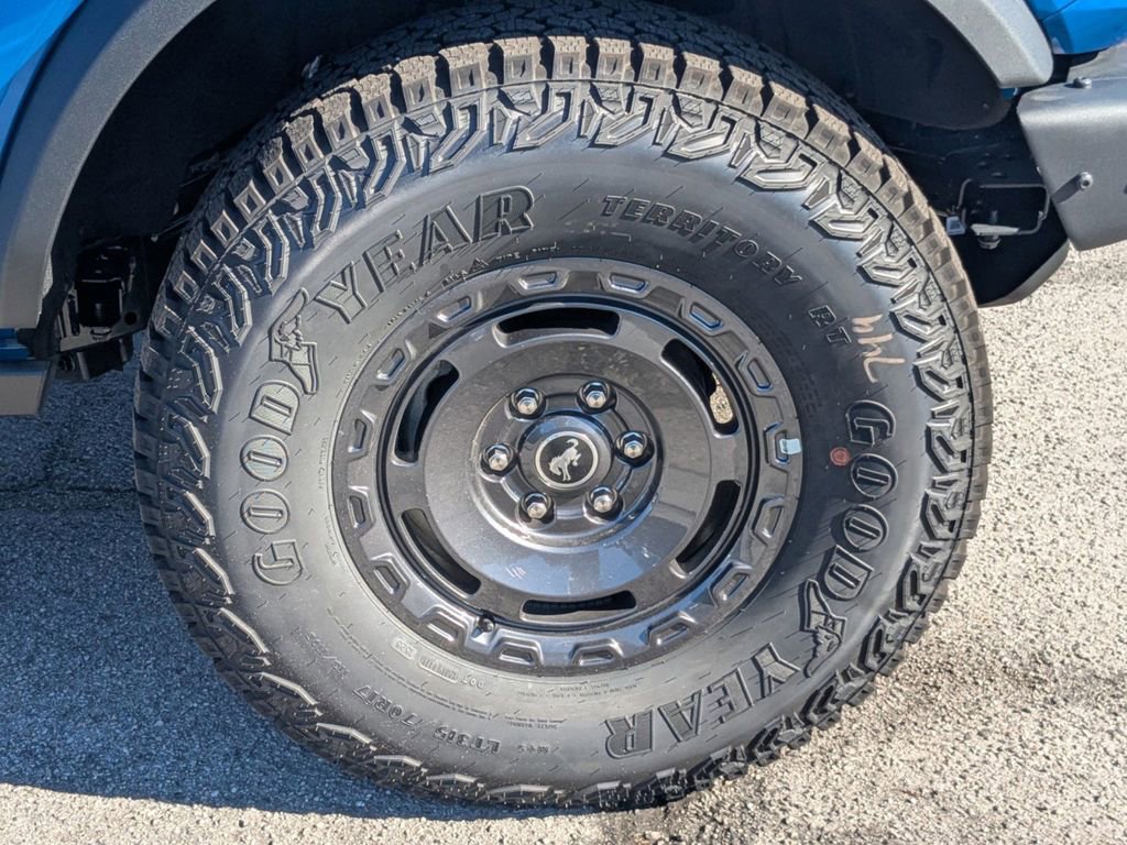 New 2025 Ford Bronco Badlands image 11