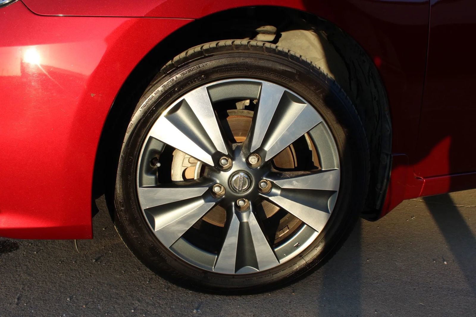 Used 2019 Nissan Sentra SV w/ Special Edition Package image 8