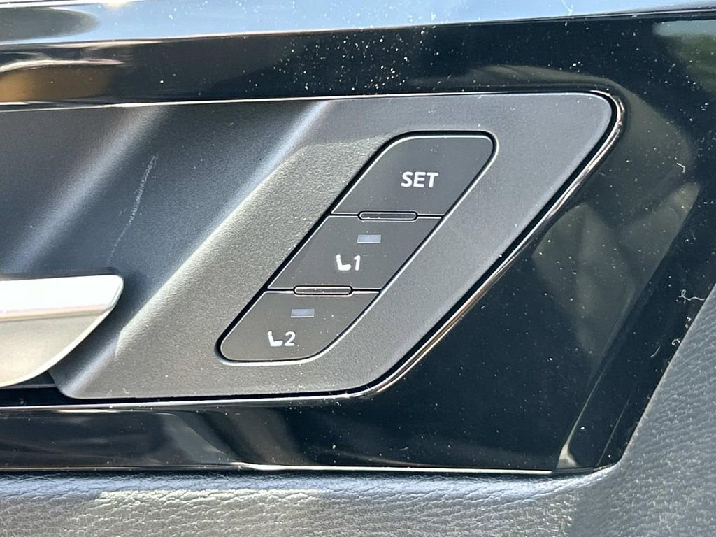 New 2026 Mitsubishi Outlander SEL Black Edition FWD image 24