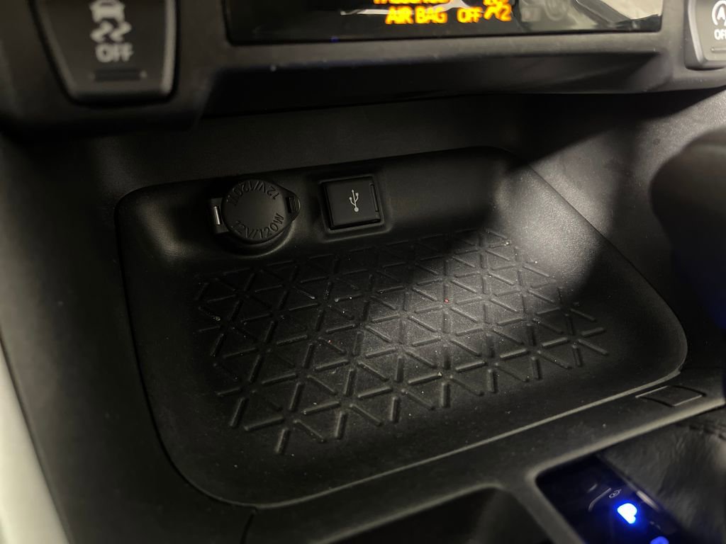 Certified 2021 Toyota RAV4 XLE FWD image 30