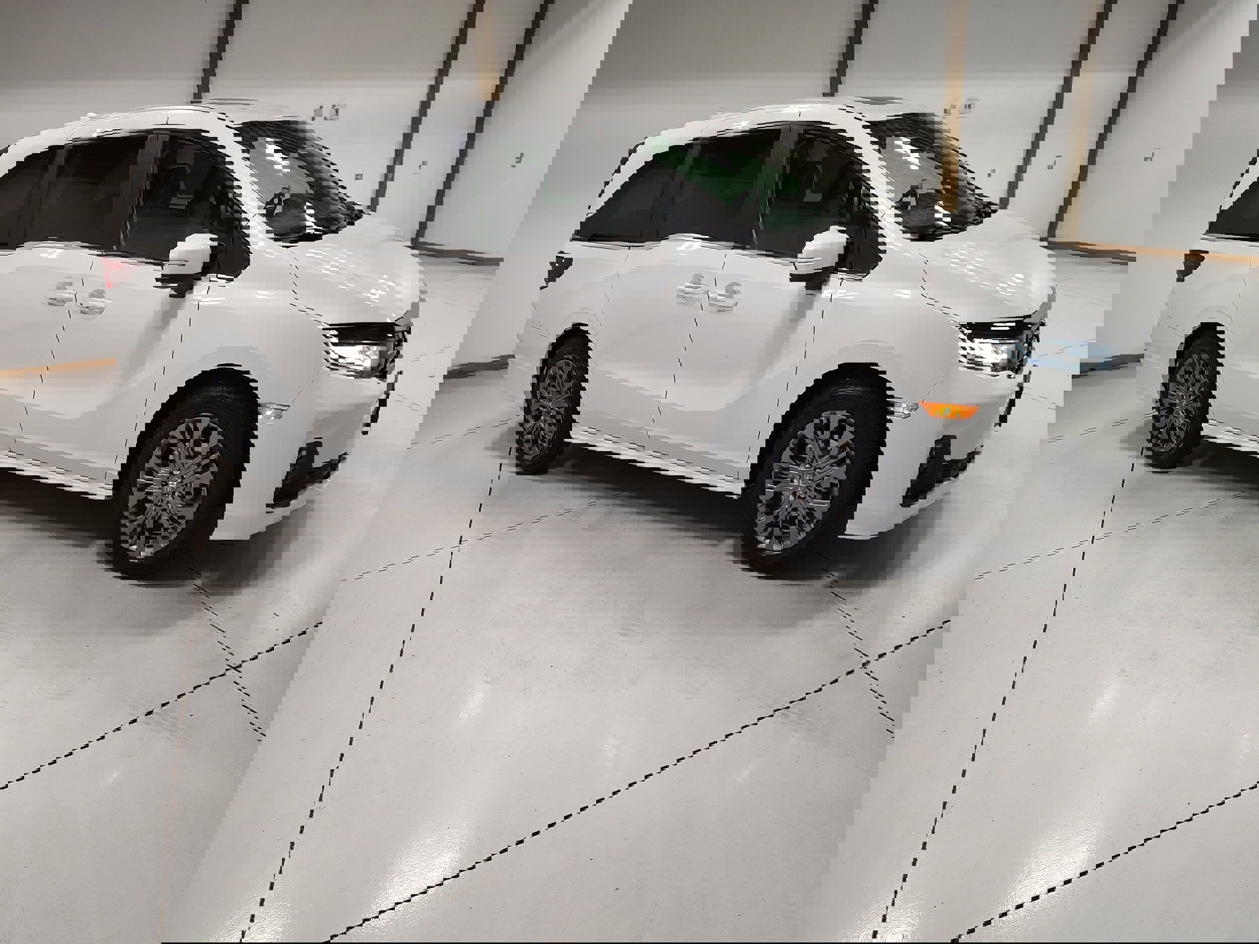 New 2026 Honda Odyssey Touring image 2