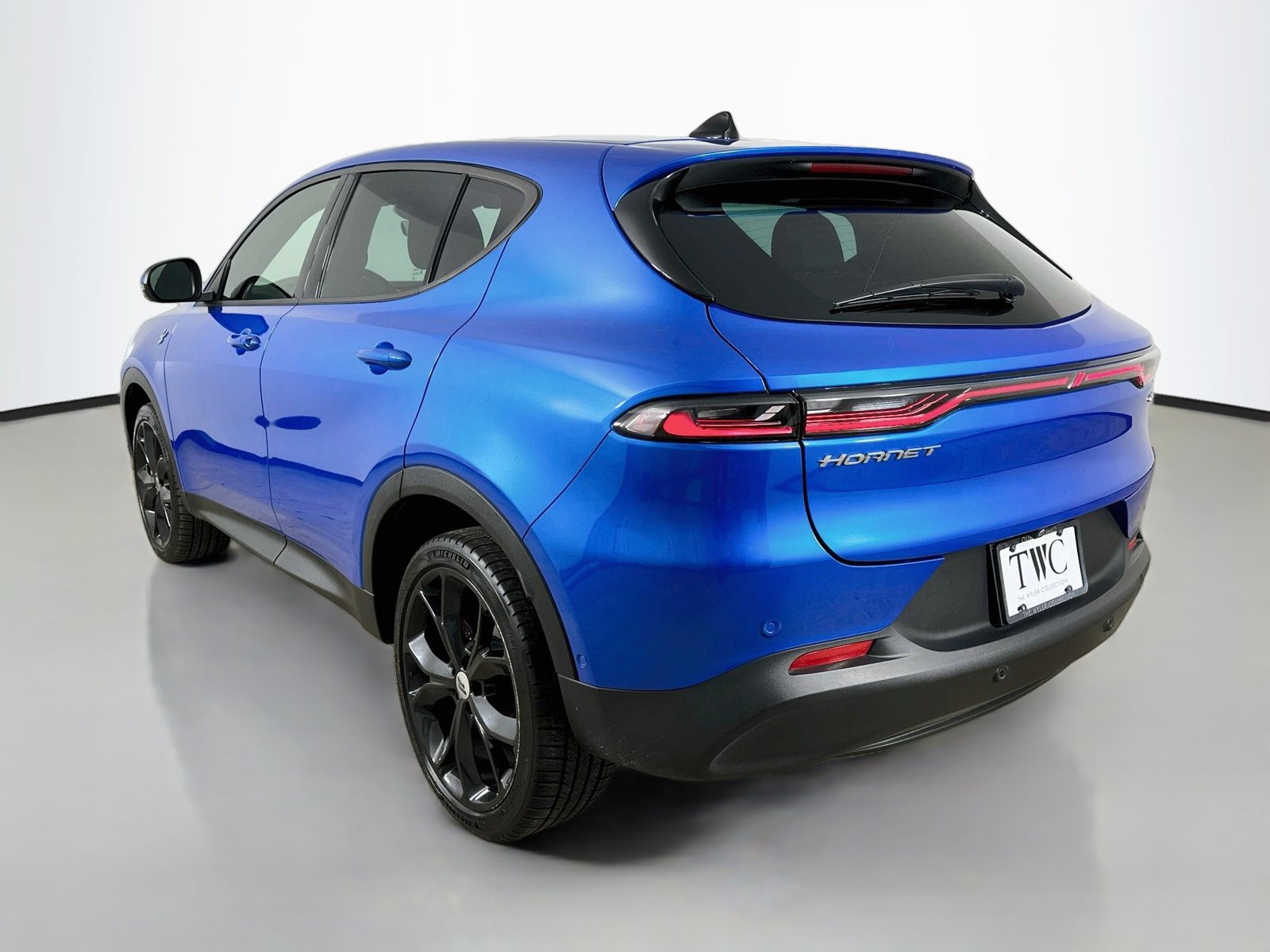 Used 2024 Dodge Hornet GT w/ Track Pack AWD/4WD image 7