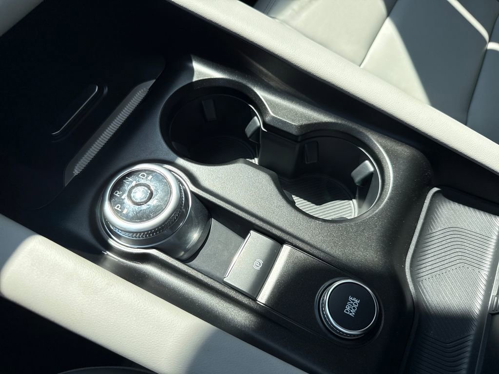 Used 2025 Ford Explorer Active w/ Active Comfort Package image 23