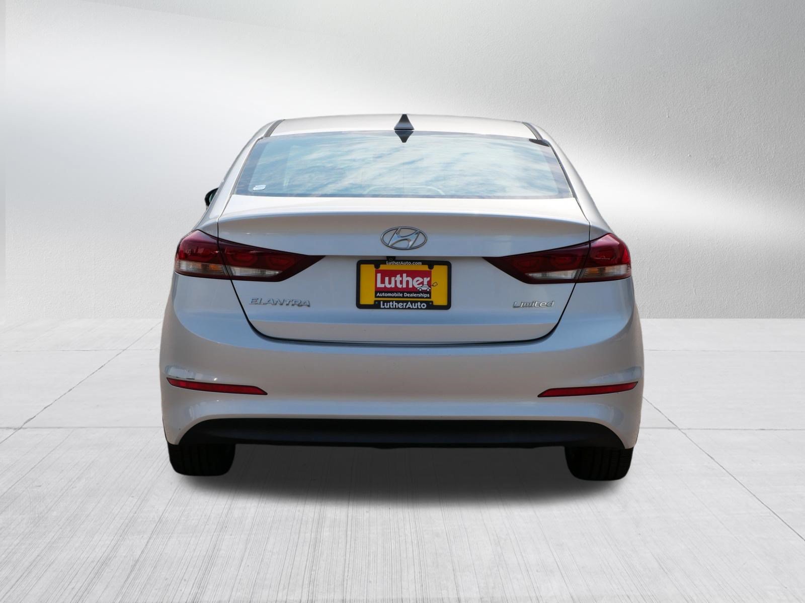 Used 2017 Hyundai Elantra Limited FWD image 6