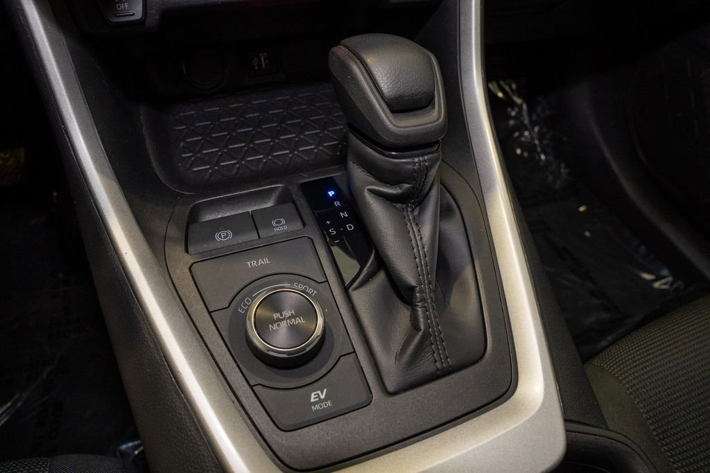 Certified 2025 Toyota RAV4 LE image 14