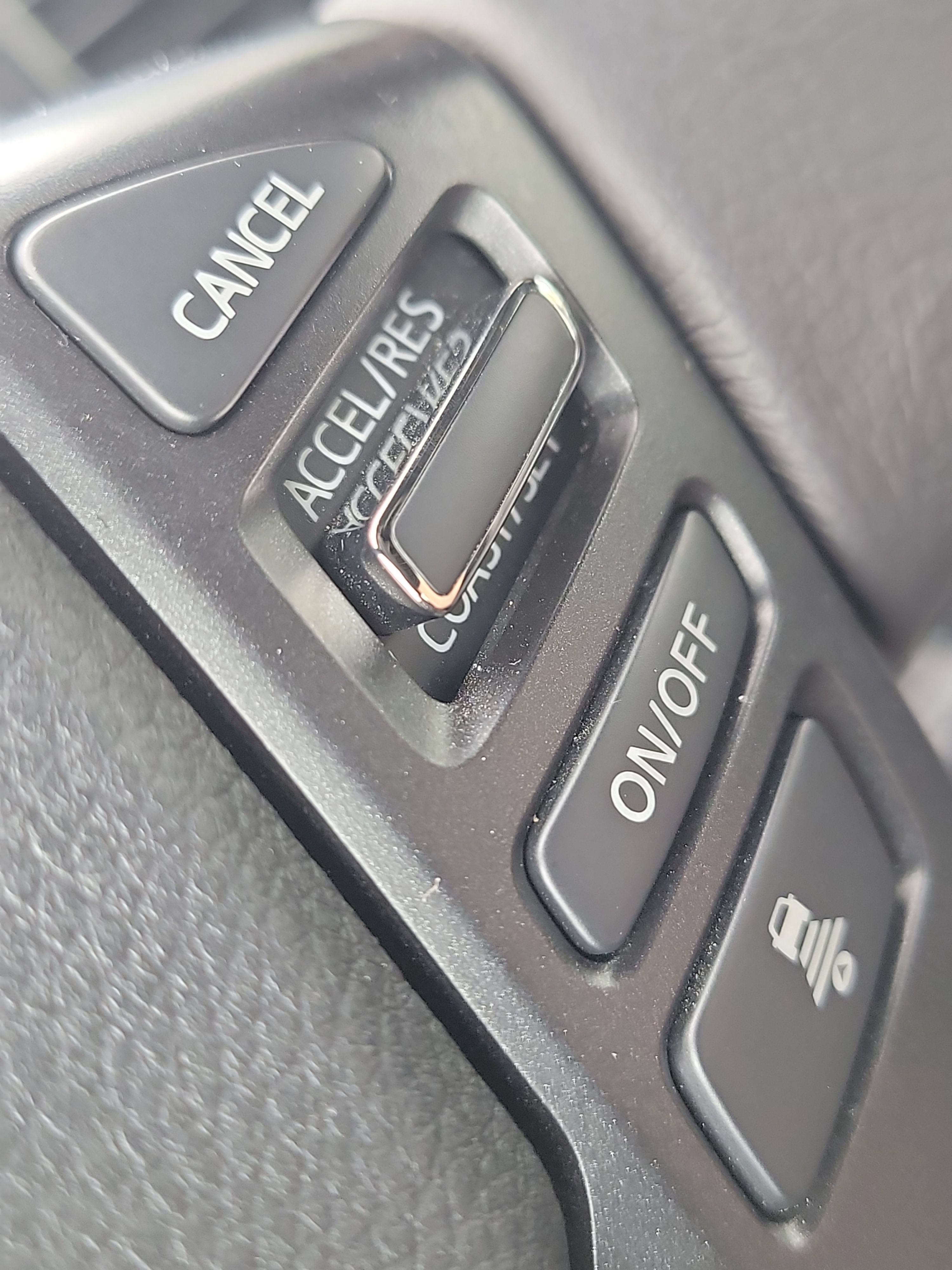 Used 2021 Nissan Titan PRO-4X w/ Pro-4x Convenience Package AWD/4WD image 33