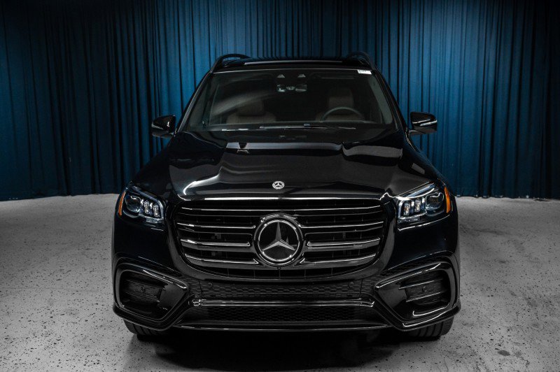 New 2025 Mercedes-Benz GLS 450 4MATIC image 2