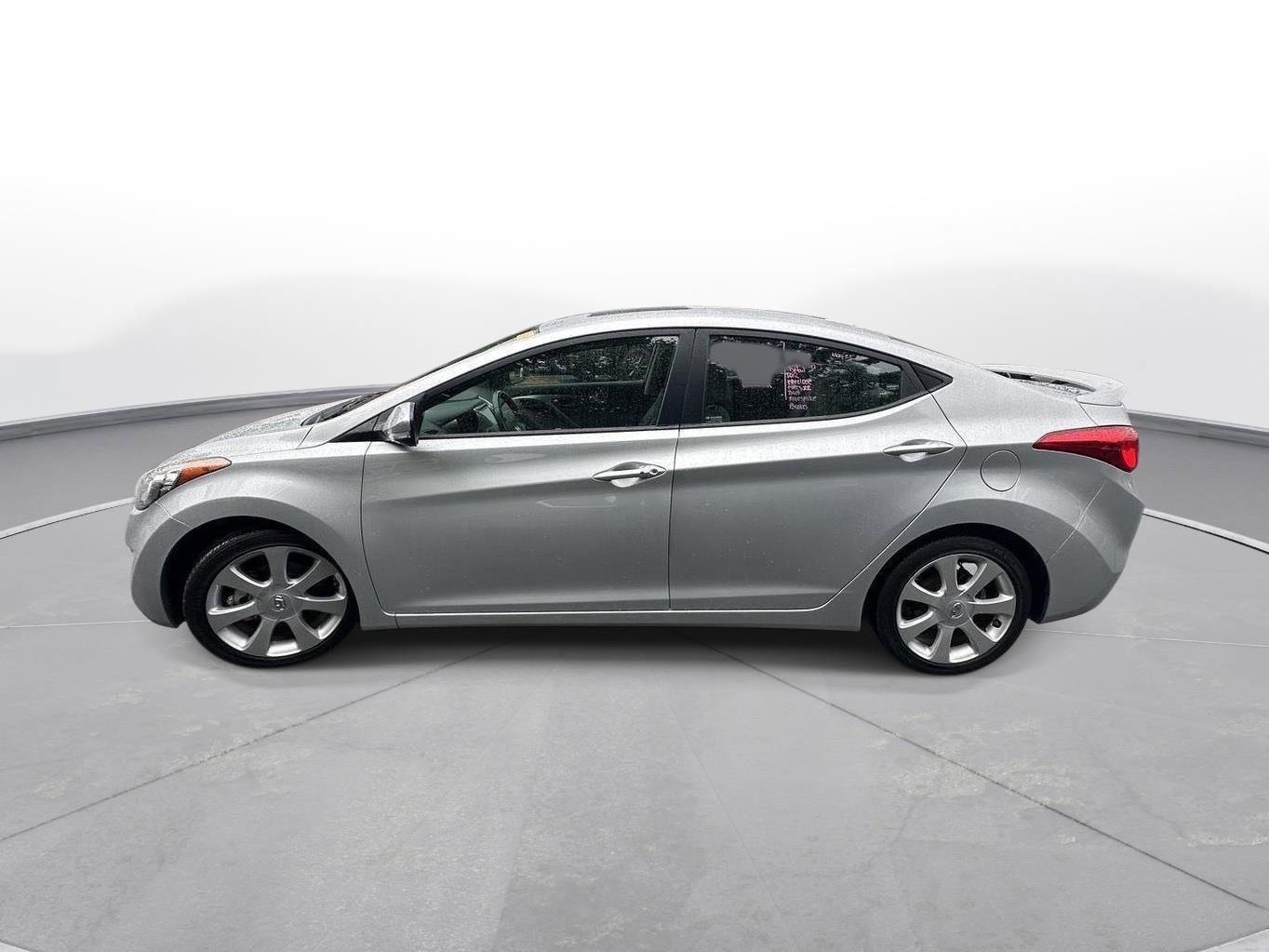 Used 2013 Hyundai Elantra Limited w/ Technology Pkg FWD image 9