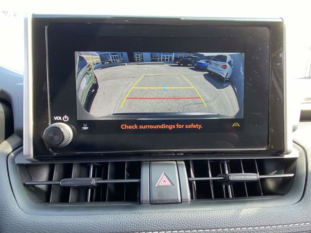 Used 2024 Toyota RAV4 LE AWD/4WD image 16