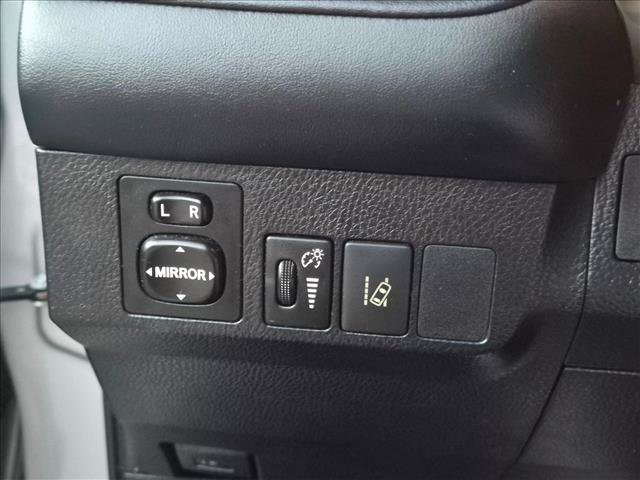 Used 2017 Toyota RAV4 XLE FWD image 10