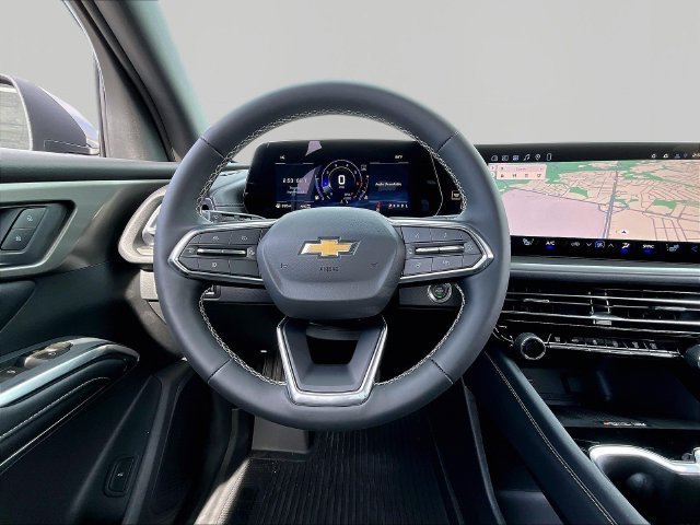 New 2027 Chevrolet Traverse LT w/ Sun and Wheel Package AWD/4WD image 17