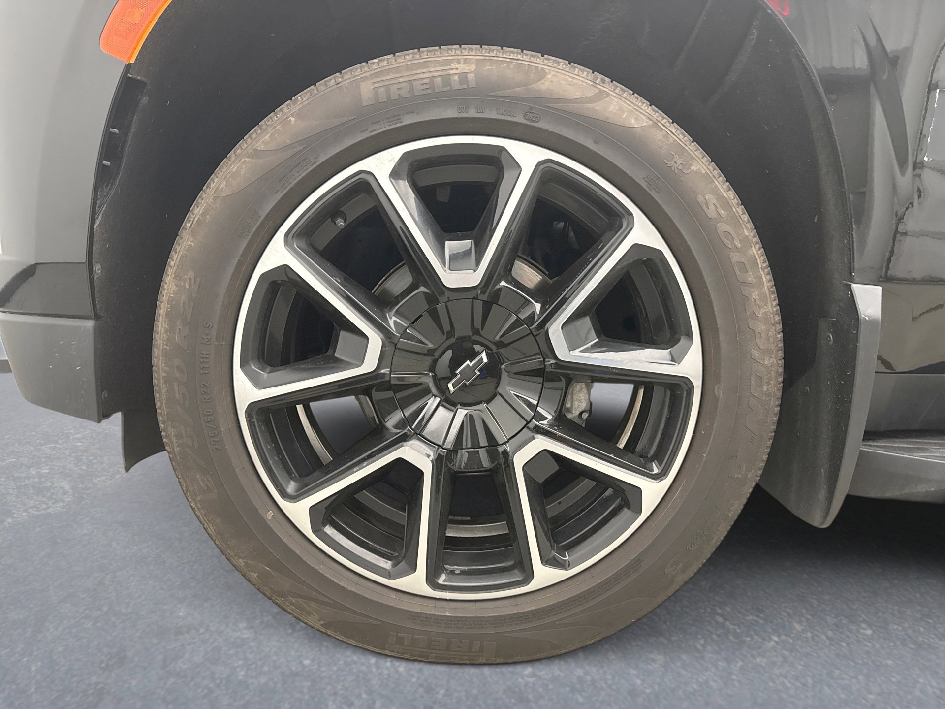 Used 2022 Chevrolet Tahoe RST w/ Sport Performance Package image 28