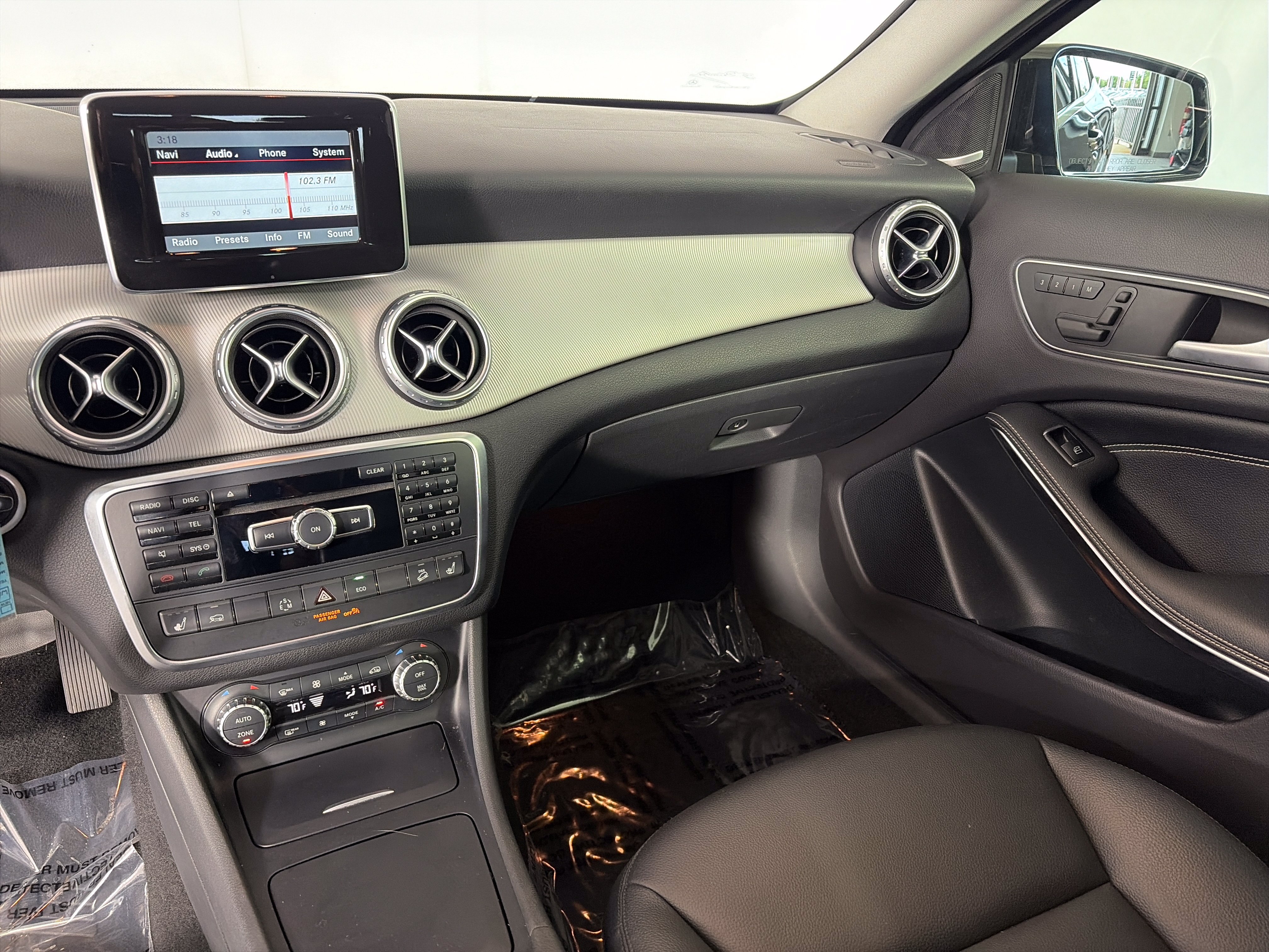 Used 2015 Mercedes-Benz GLA 250 4MATIC image 4