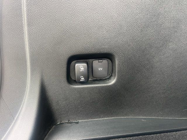 Used 2023 Ford Edge SEL image 16