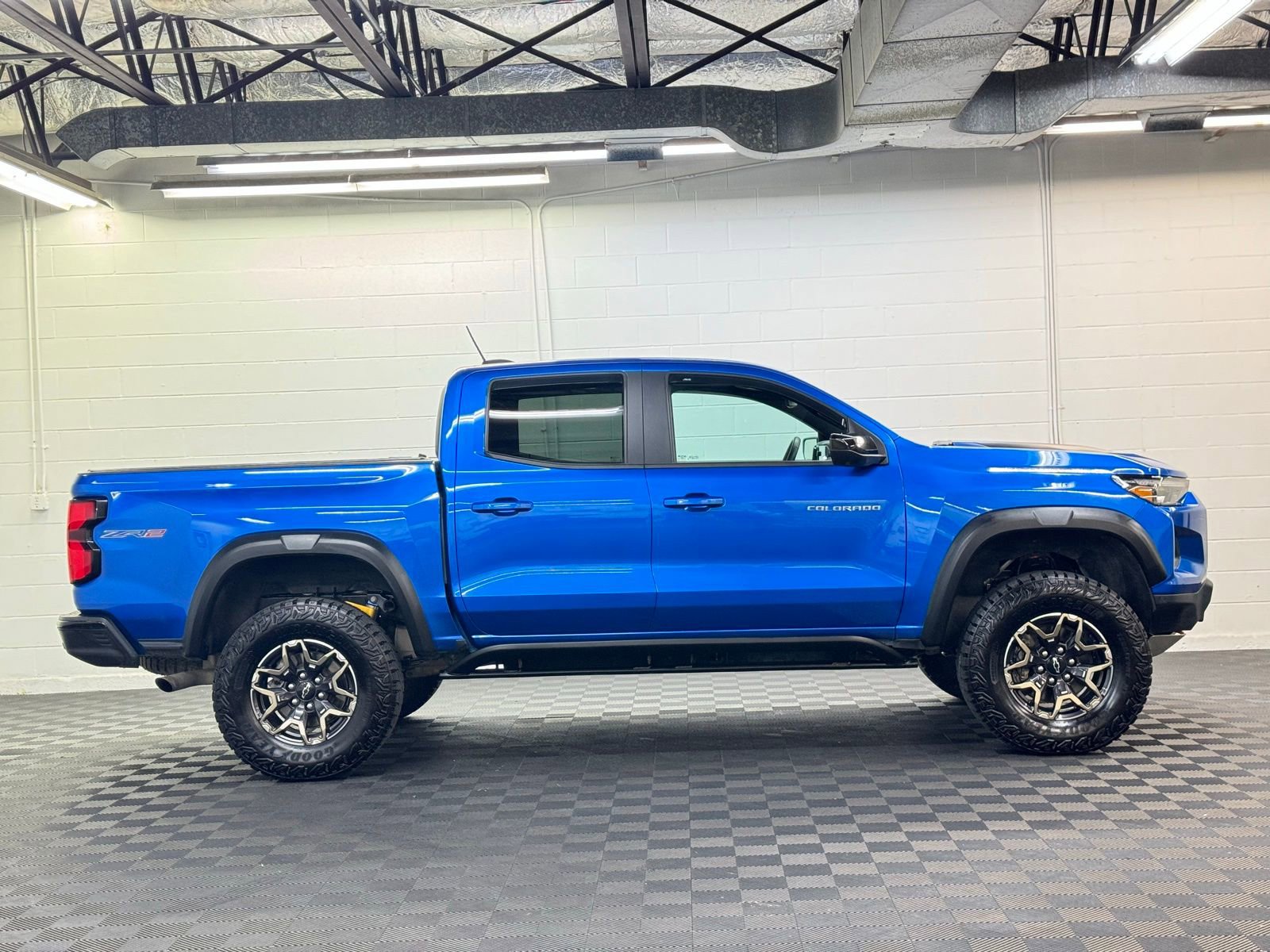 Used 2024 Chevrolet Colorado ZR2 w/ Technology Package image 4