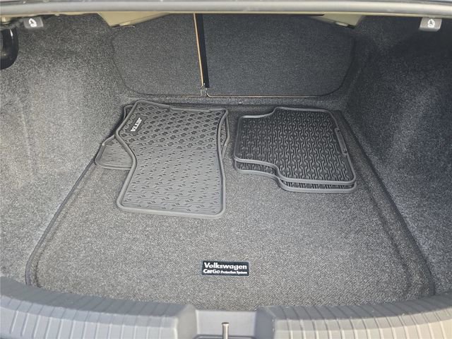 Used 2019 Volkswagen Jetta SE w/ Cold Weather Package FWD image 23