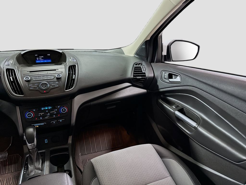 Used 2018 Ford Escape SE image 24
