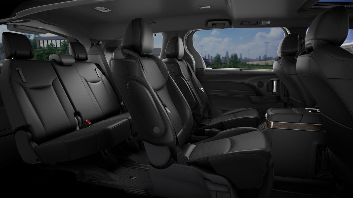 New 2026 Toyota Sienna Platinum AWD/4WD image 2